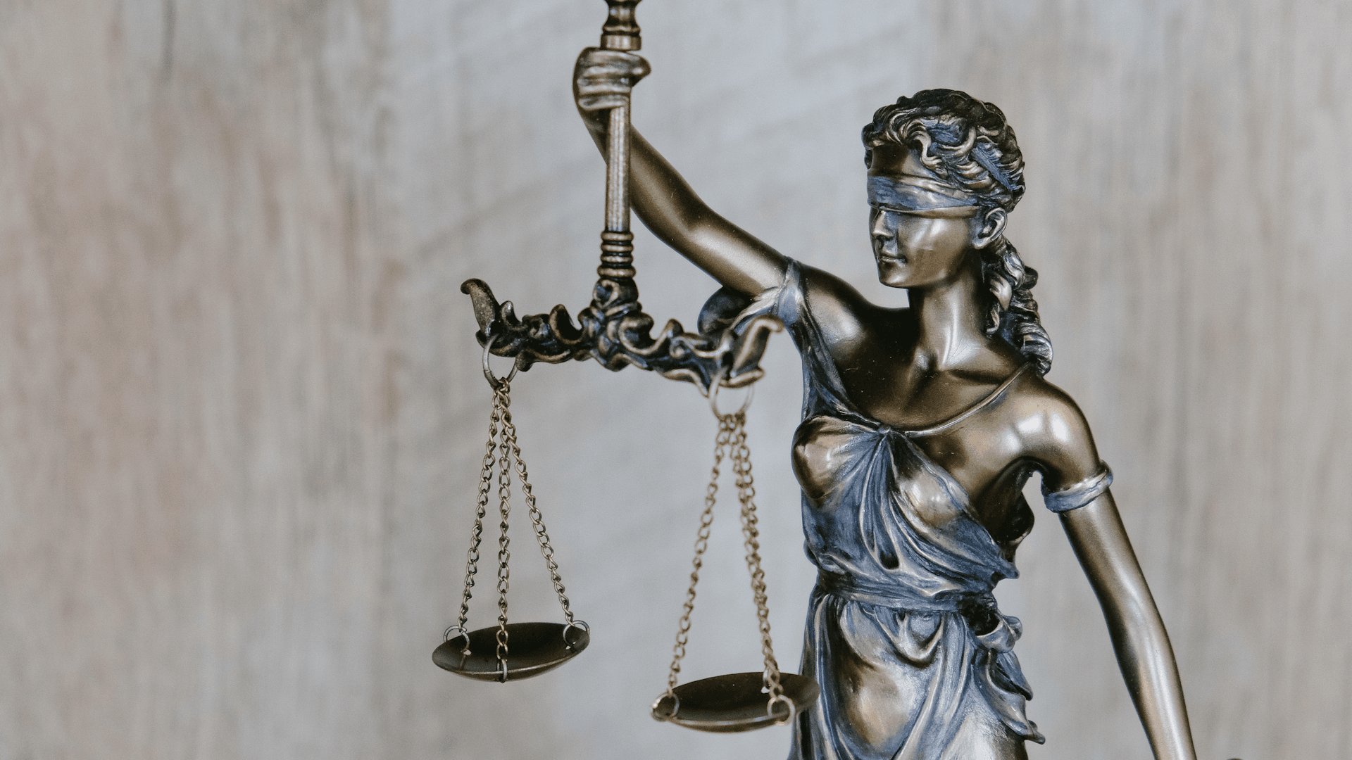 How to Use Contract Red-Flag Scanner from Pasted Clauses (Not Legal Advice)